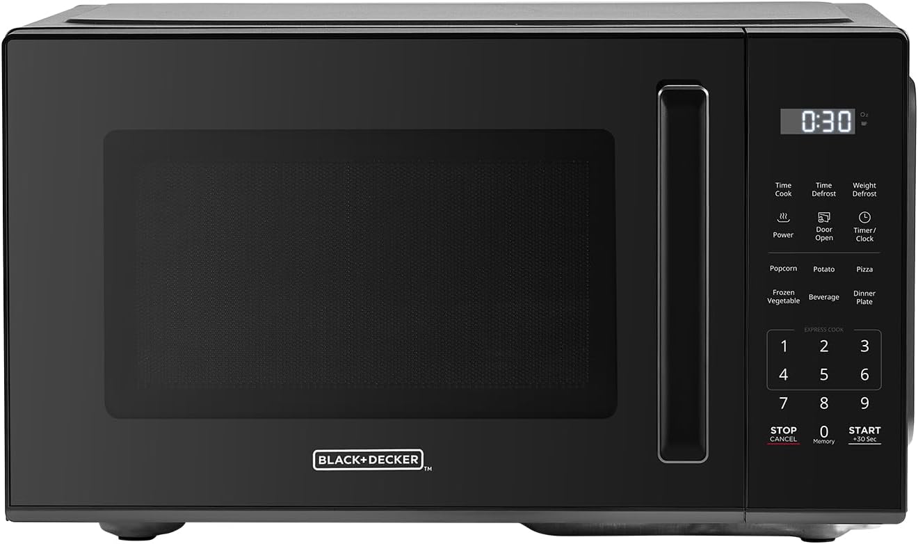BLACK+DECKER EM9P02P9 Countertop Microwave Oven, 0.9 Cu Ft, 900W with 6 One-Touch Presets, Express Cooking, 10 Power Levels, and Child Safety Lock, Black