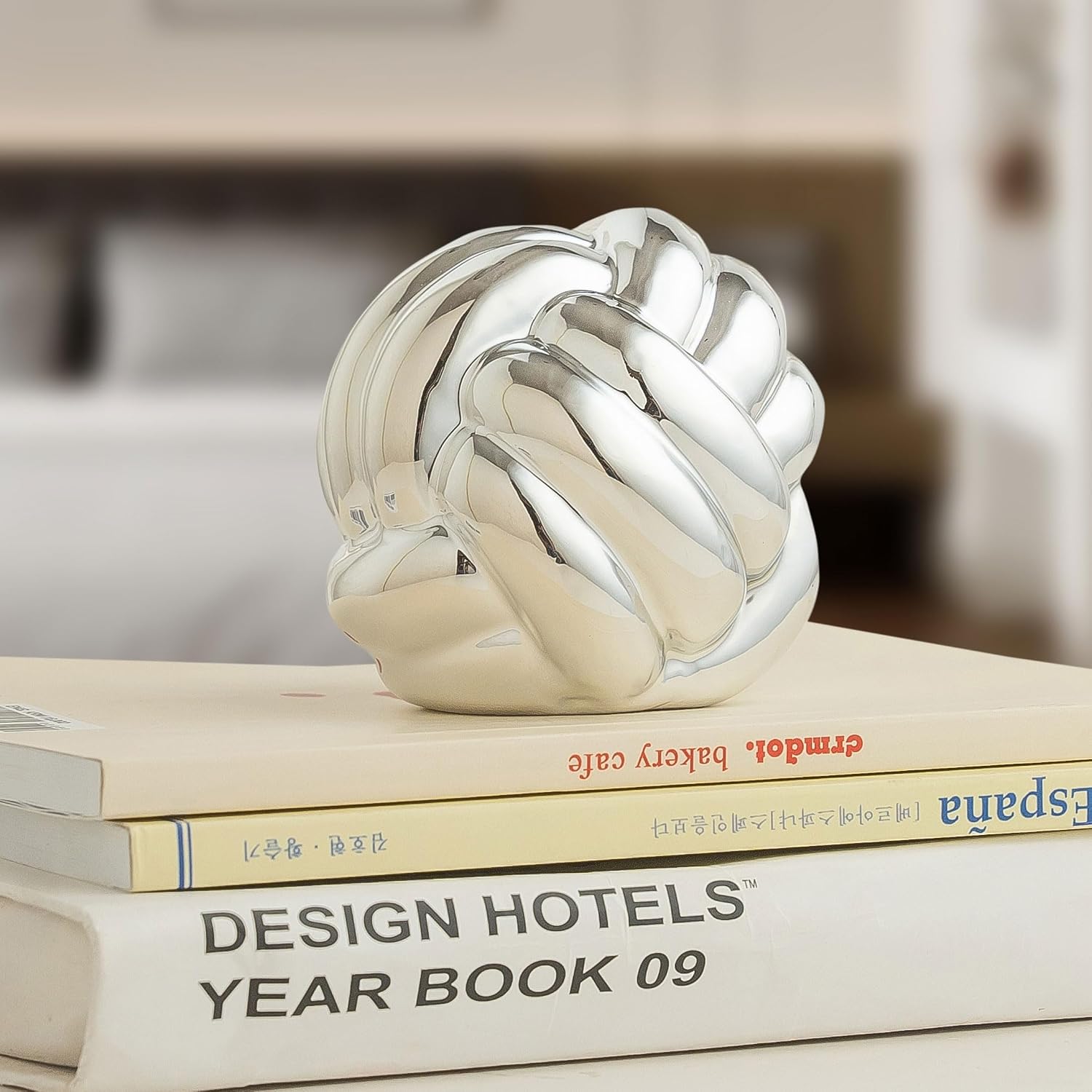 Small Silver Knot Decor, Chain Link Decor, Coffee Table Decor, Book Shelf Decor, Entry Table Decor, Aesthetic Minimalist Decorative Objects for Modern Home Living Room, Desk Decor for Office (Silver)