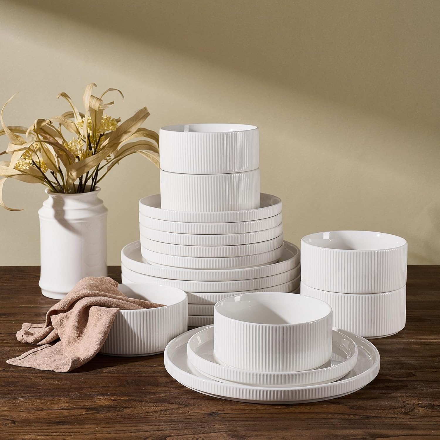 18-Piece Plates and Bowls Set, Porcelain Dinnerware Sets for 6 Service, Modern Dish Set-Chip and Scratch Resistant, Dishwasher & Microwave Safe, White